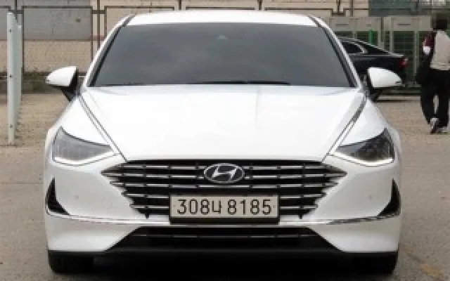 소나타DN8 중고차 쏘나타 하이브리드 (DN8) 프리미엄 플러스 매물 사진 18 - 2022/07 96,344km